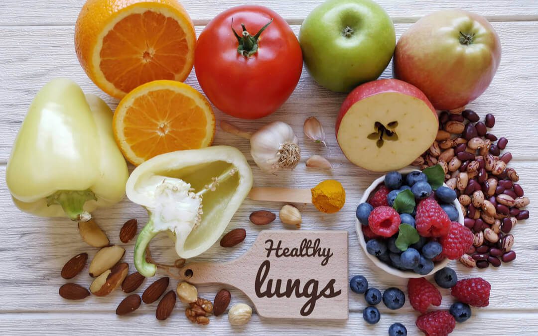 Know the things which damage your lungs and the best diets to keep them healthy